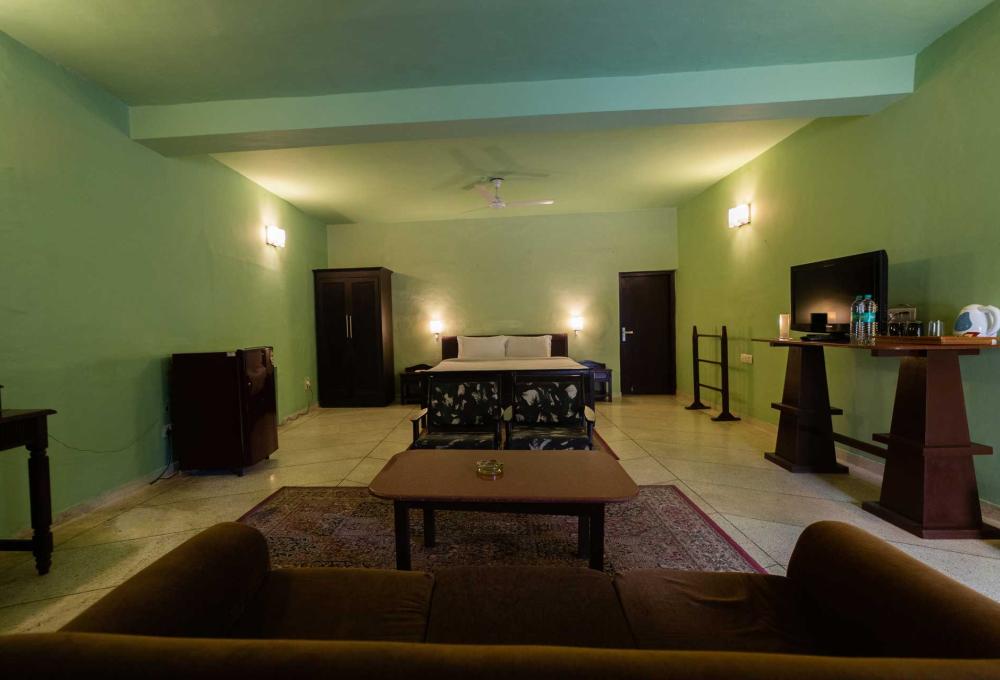 Corbett River Side Resort
